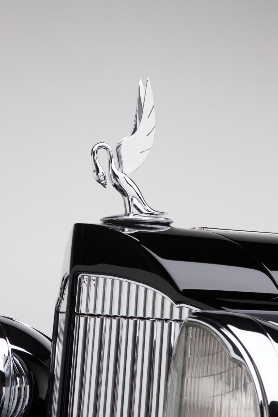  Packard Custom Twelve Coupe by Dietrich 1933 года  (фото 11 из 25)